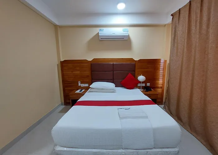 Dolphin Hotel