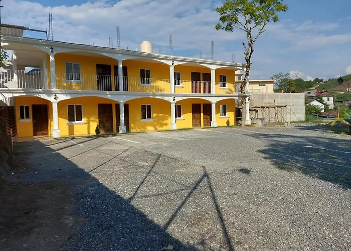 Hotel los reyes