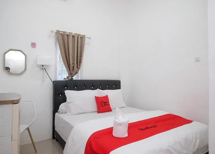 Reddoorz Plus At Lovina Inn Tonrangeng River Side
