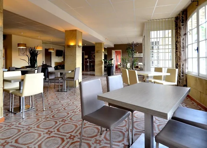 Logis Hotel Le Manoir - Luberon