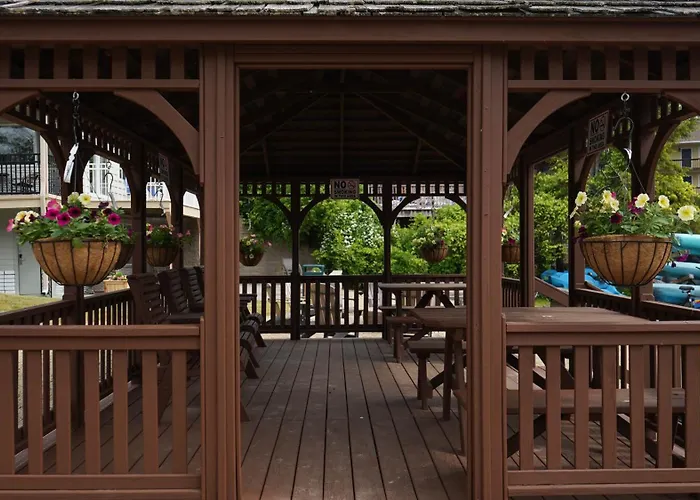 Marine Village Resort Lake George