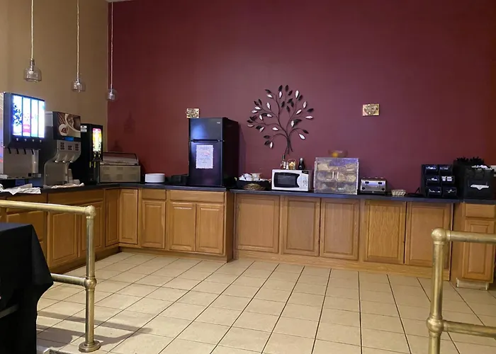 Crookston Inn & Convention Center