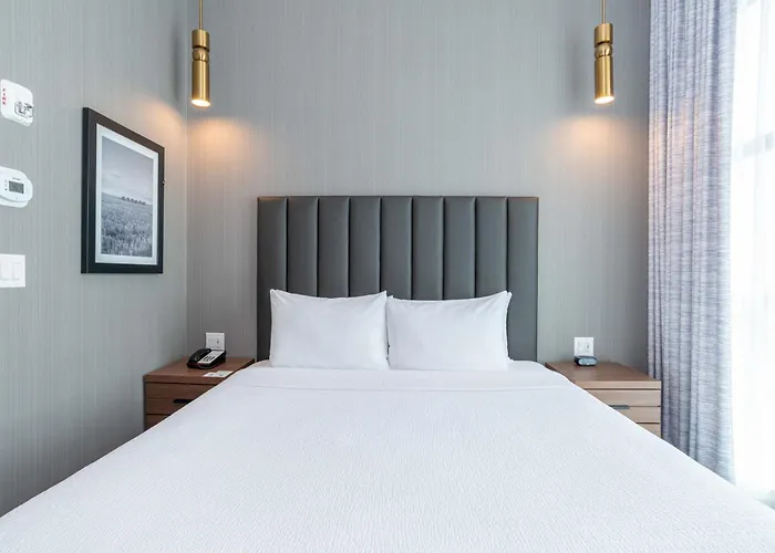 Sandman Signature Sherwood Park Hotel