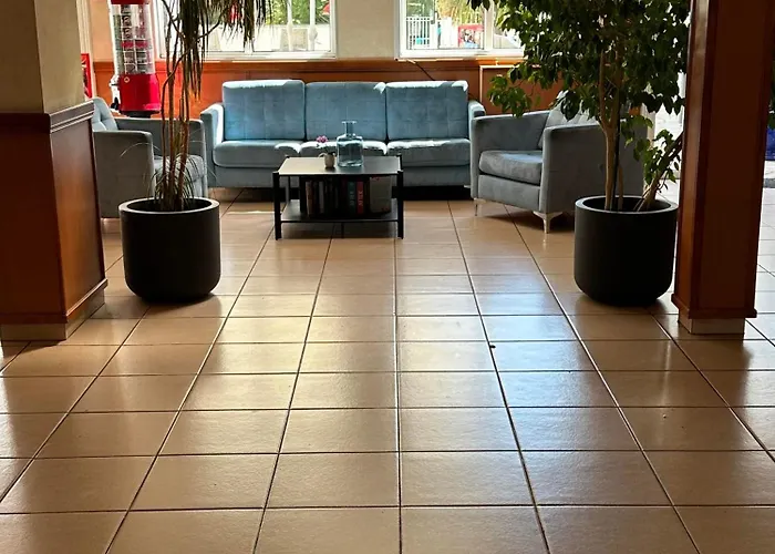 Hotel & Restaurant Le Mejean - Parc Des Expositions
