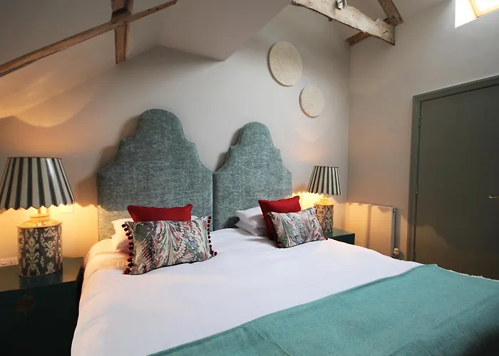 The Ship Hotel