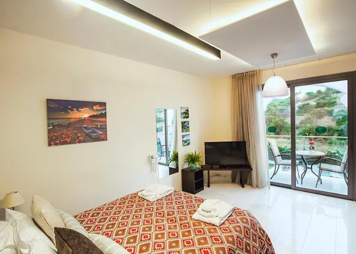 Latchi Escape Hotel And Suites