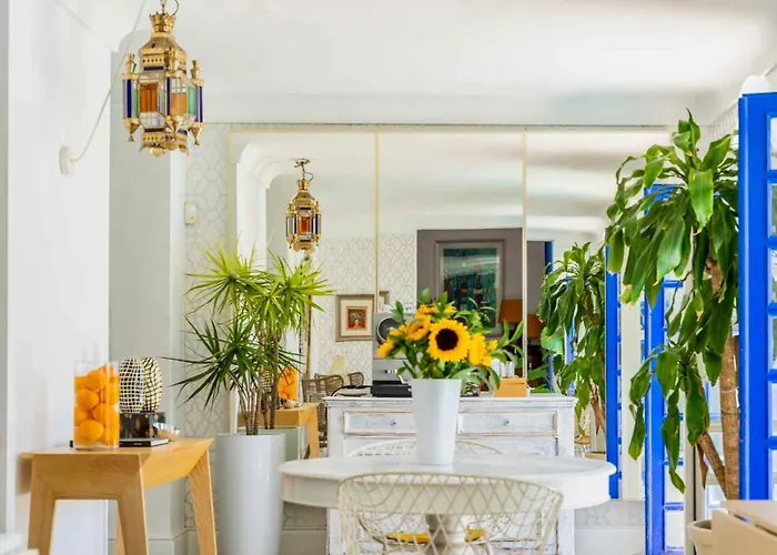 The Pearl - Marbella Bed and Breakfast