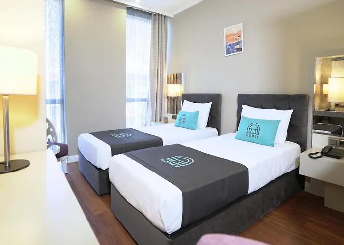 Homey Airport Hotel