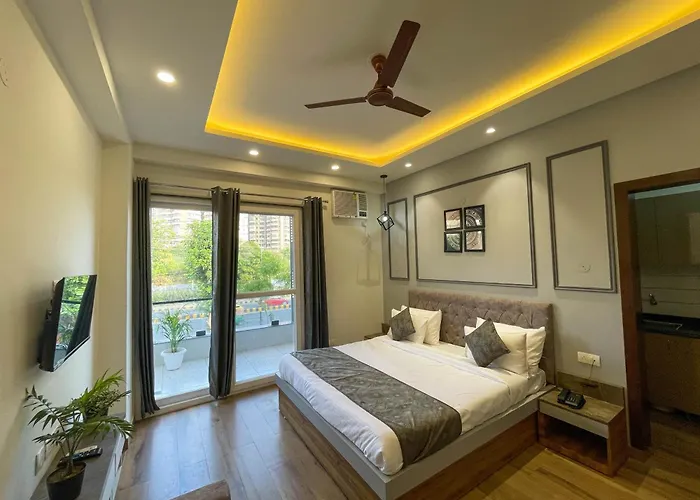 Serviced Luxury Suites With Kitchenette & Balcony At Sector 45