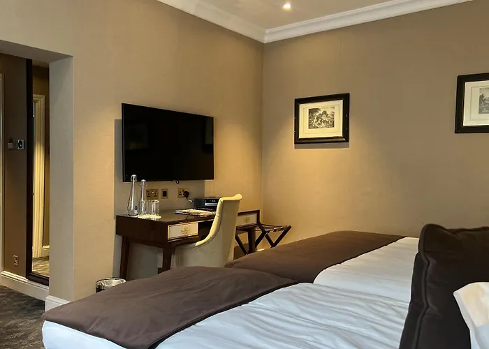 Warren House Hotel