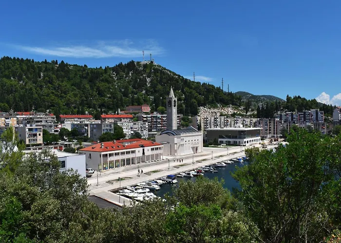Hotel Tolero