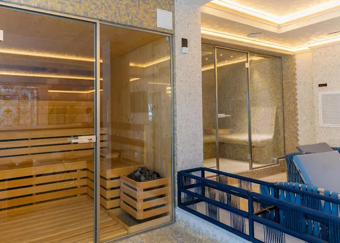 W Regal Boutique Hotel&Spa