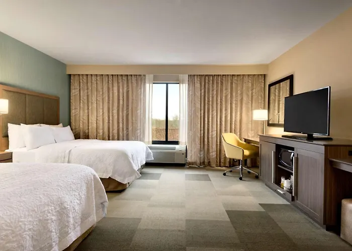 Hampton Inn And Suites Monroe