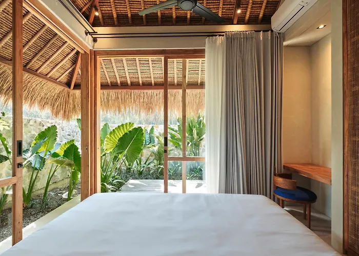 Boni Beach Lombok Boutique Hotel & Villas