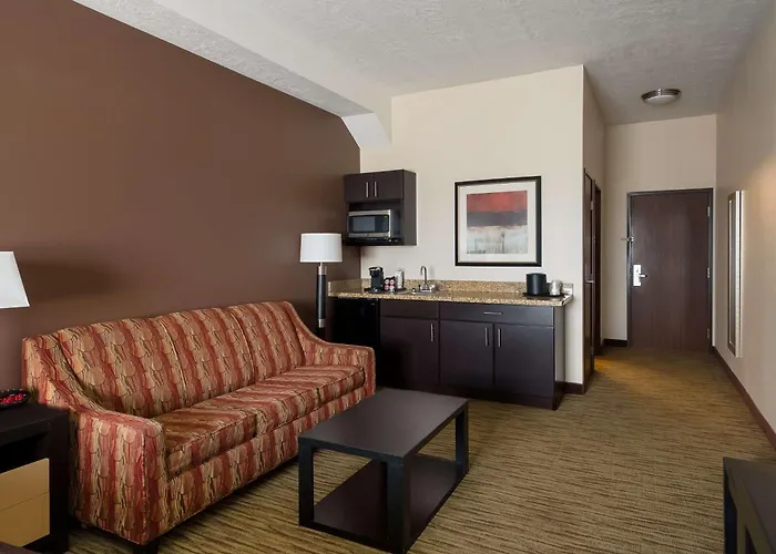 Best Western Plus Landmark Hotel