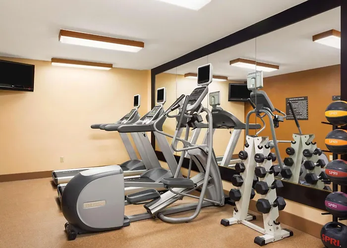 Homewood Suites By Hilton Toledo-Maumee
