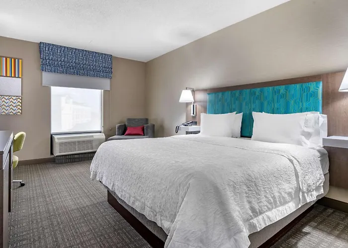 Hampton Inn & Suites Louisville East