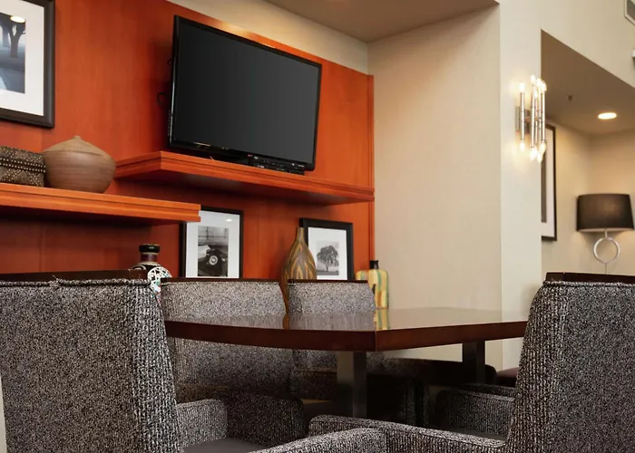 Hampton Inn & Suites By Hilton Barrie