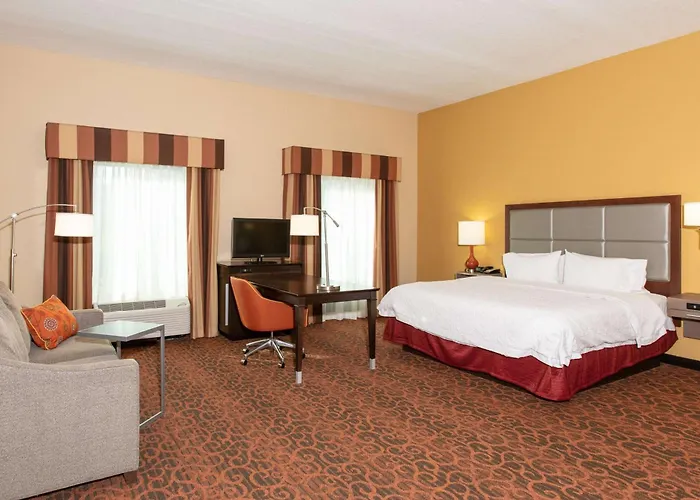 Hampton Inn & Suites Jacksonville-Airport