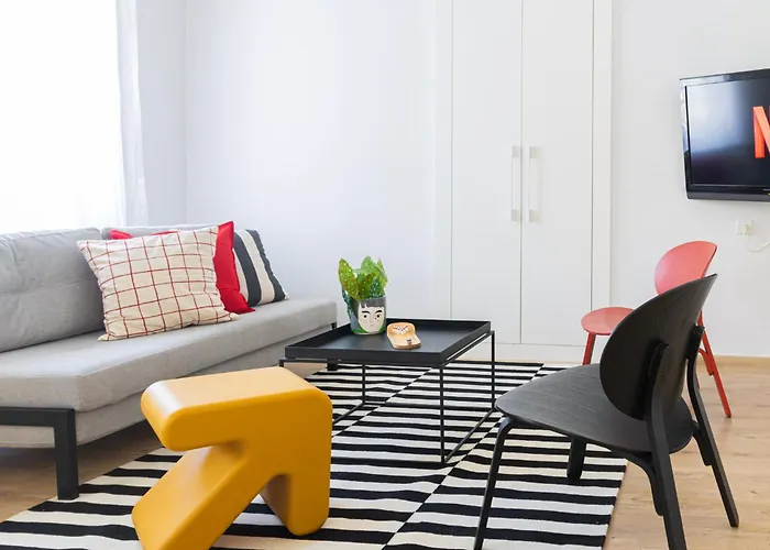 Mamilla View- Suites & Apt Hotel