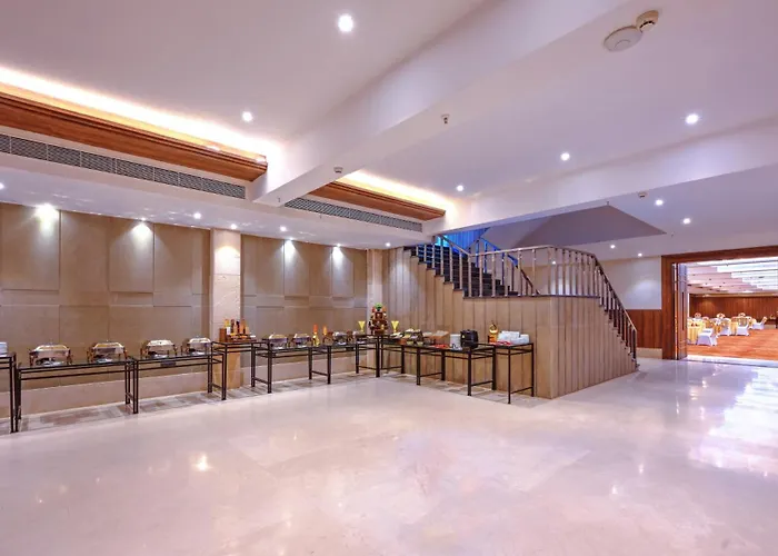 Royale Sarovar Portico Agra