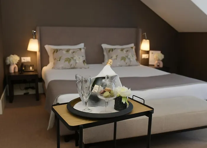 Universal Boutique Hotel