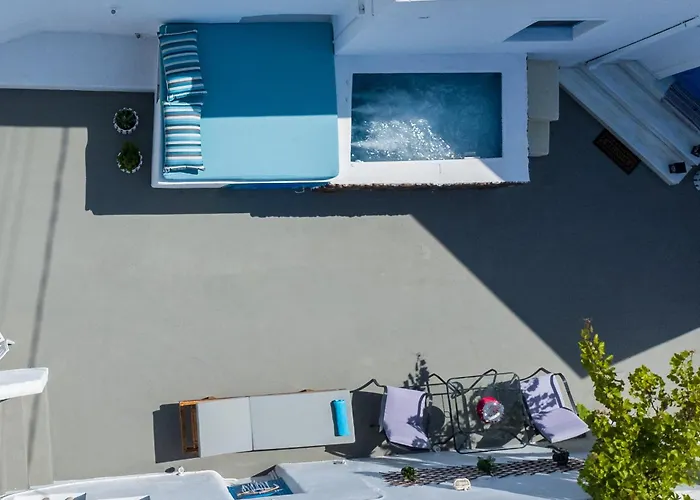 Santorita Suites