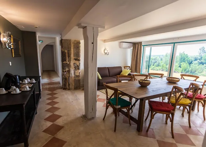 CÔTE GARONNE le BALCON DES DAMES -hôtel et restaurant- Tonneins Fauillet Marmande - panorama sur Garonne-climatisé- accueil vélo- soirée étape- chambre famille- étape et séjour touristique-
