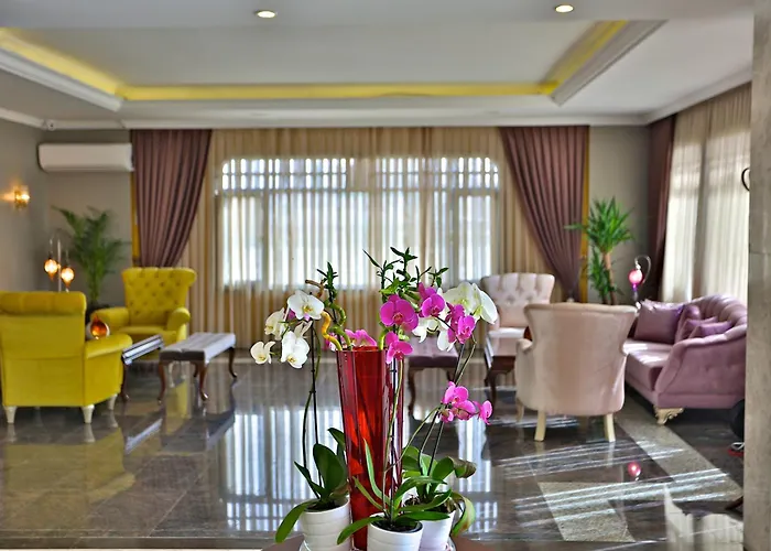 Hotel Bon Garden City