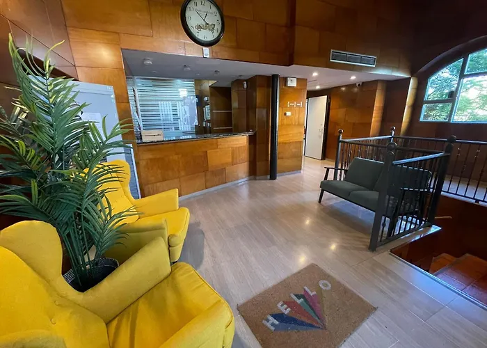 Vtz The Orus Factory Hotel - Parking Muy Economico