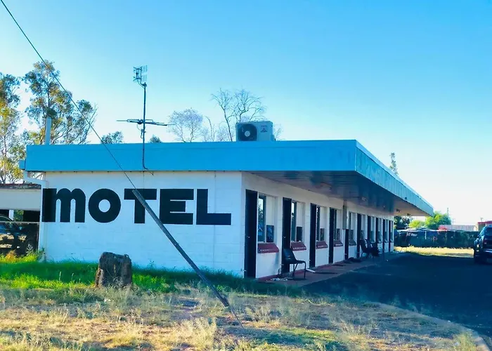 Oxford Hotel Motel