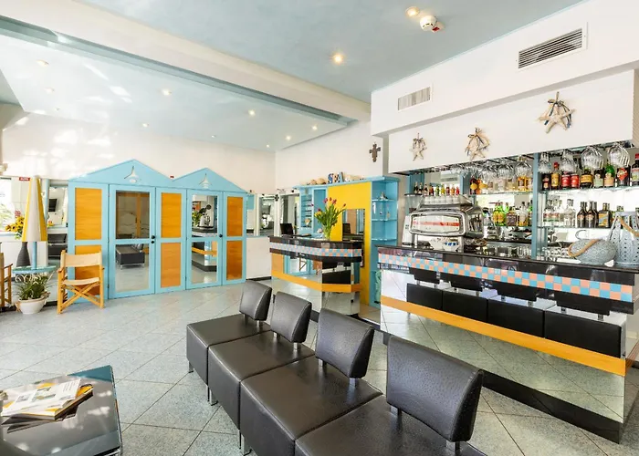 Hotel Caprice B&Brunch - In Centro A Riccione
