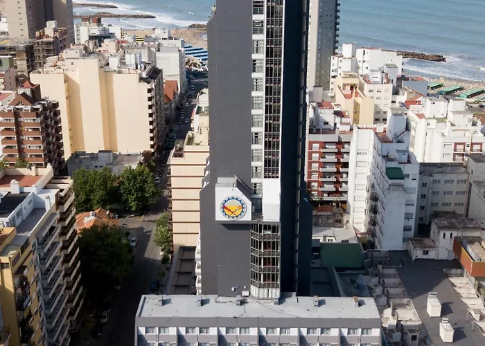Hotel 13 De Julio