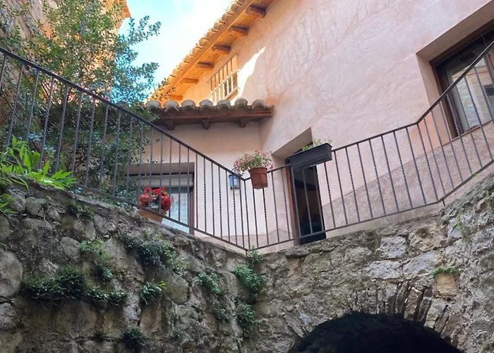 Caserón De La Fuente