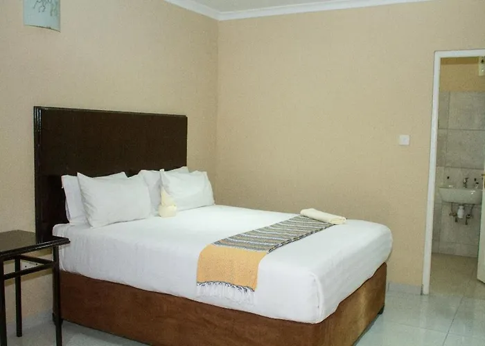 Kamanga Safari Lodge