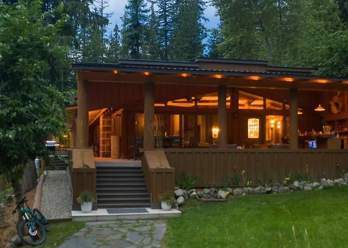 New Denver Lodge