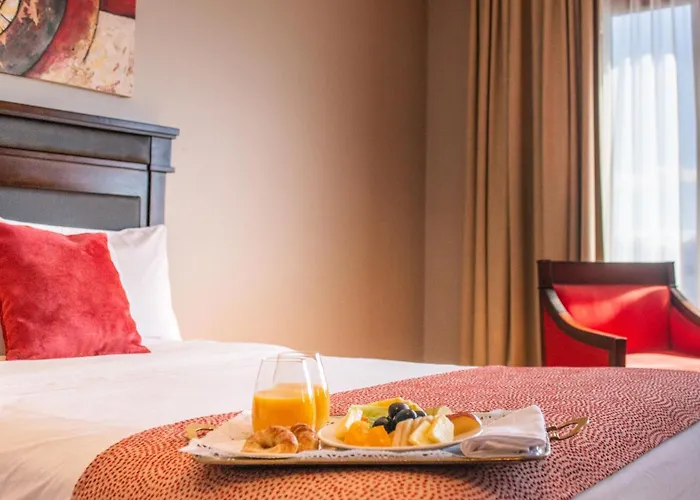Alma Del Lago Suites & Spa