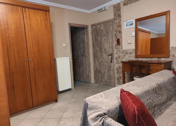 Paraliako Κaterina Lakefront - Biker Friendly Hotel