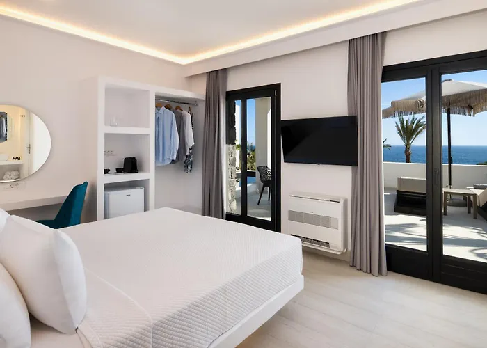 Palm Island Suites