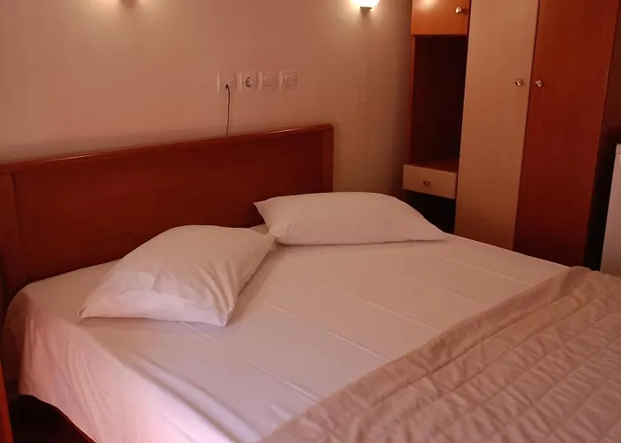 Efstratios Hotel