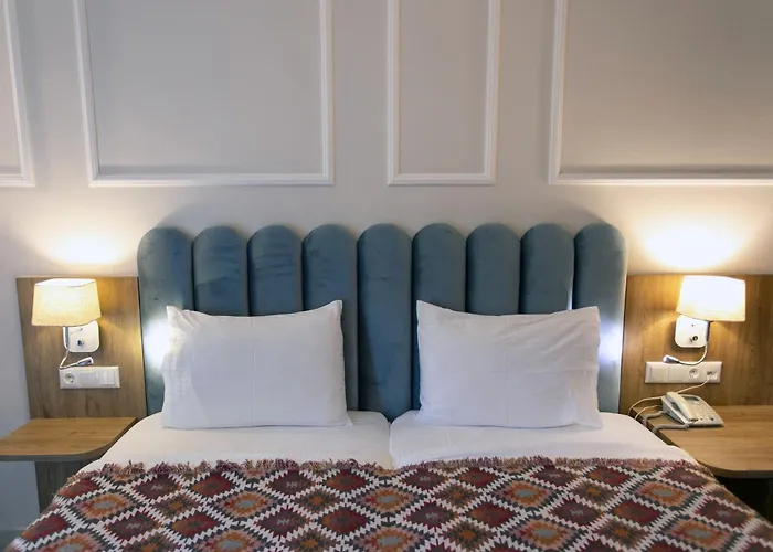 Paradise Hotel
