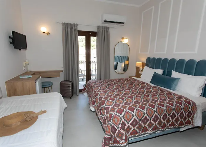 Paradise Hotel