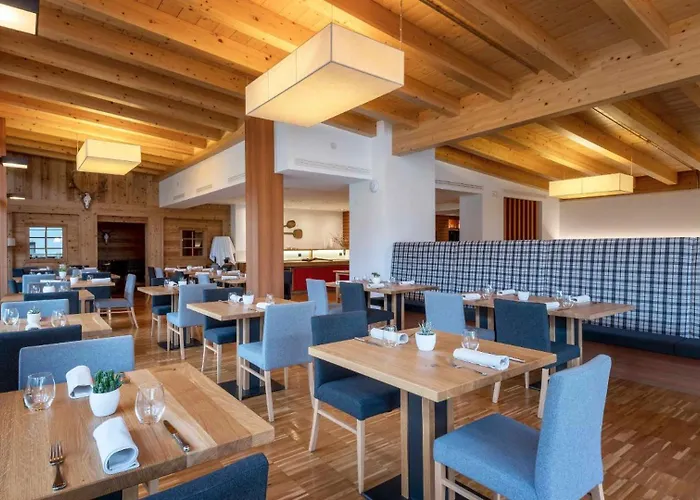 Corona Dolomites Hotel
