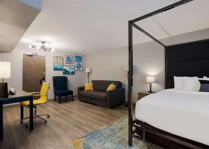 The Hub Middletown Red Bank- Best Western Signature Collection