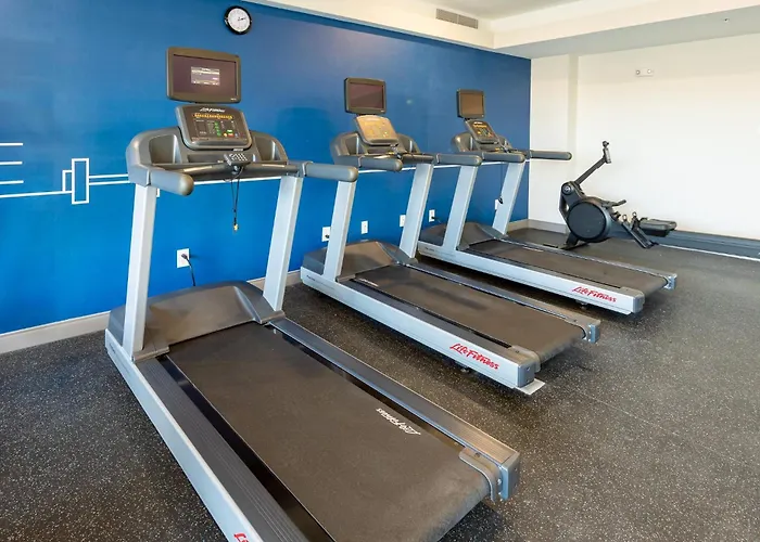 Holiday Inn Express & Suites Englewood - Denver South By Ihg