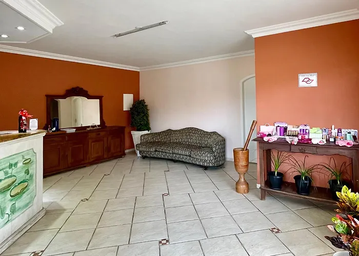 Surfside Suites