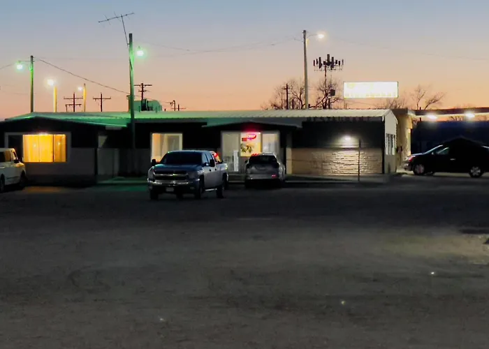 Travelors Lodge Motel & Rv Park