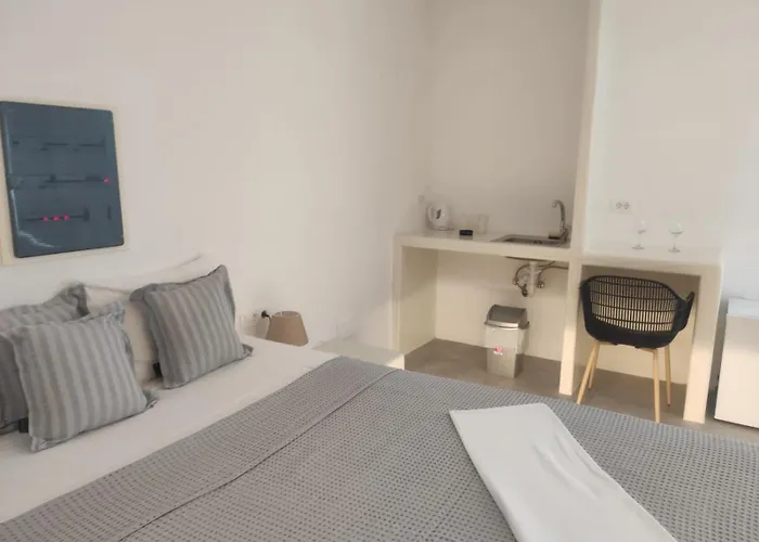 White Lily Suites & Lofts - Adults Only 16 Plus