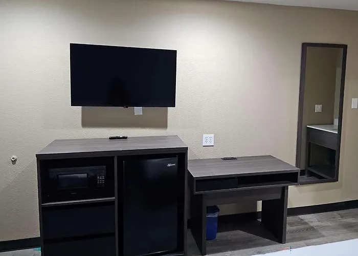 Super 8 By Wyndham Big Spring