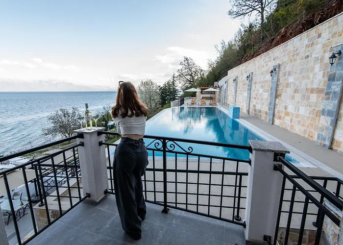 Dishli Hotel & Spa